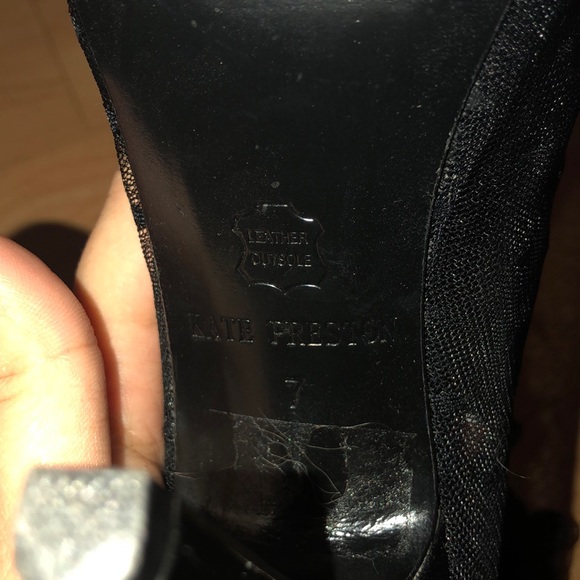 Black heels - Picture 6 of 6